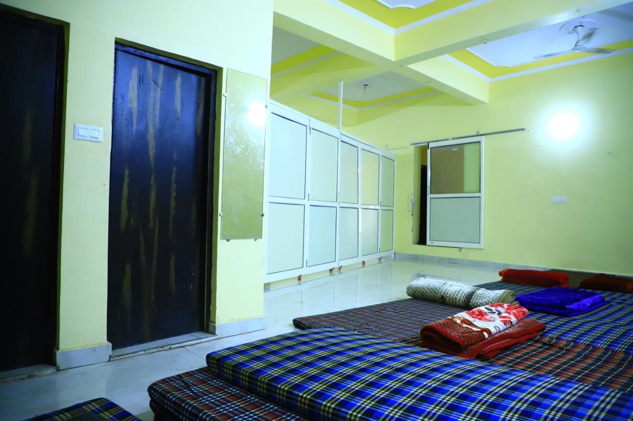 Shivraj Homestay มถุรา ภายนอก รูปภาพ