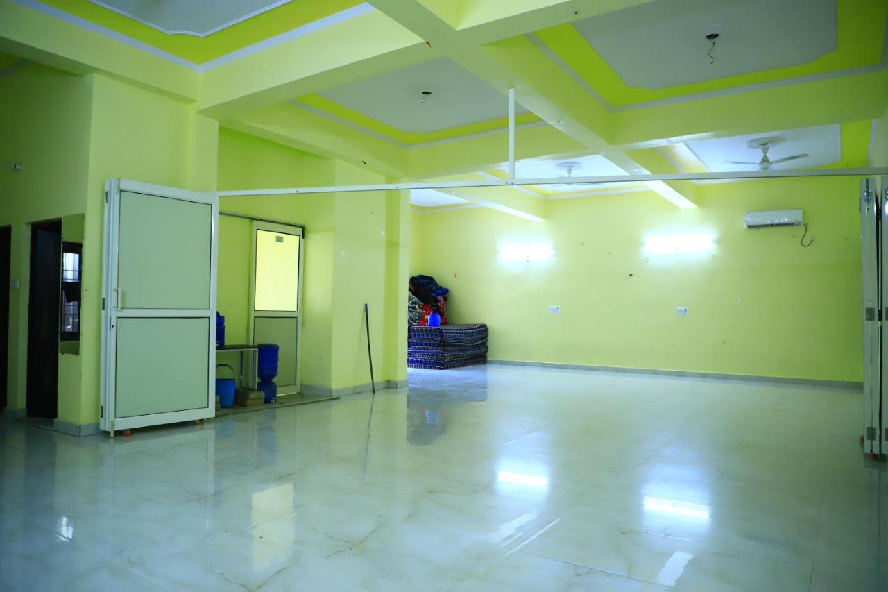 Shivraj Homestay มถุรา ภายนอก รูปภาพ