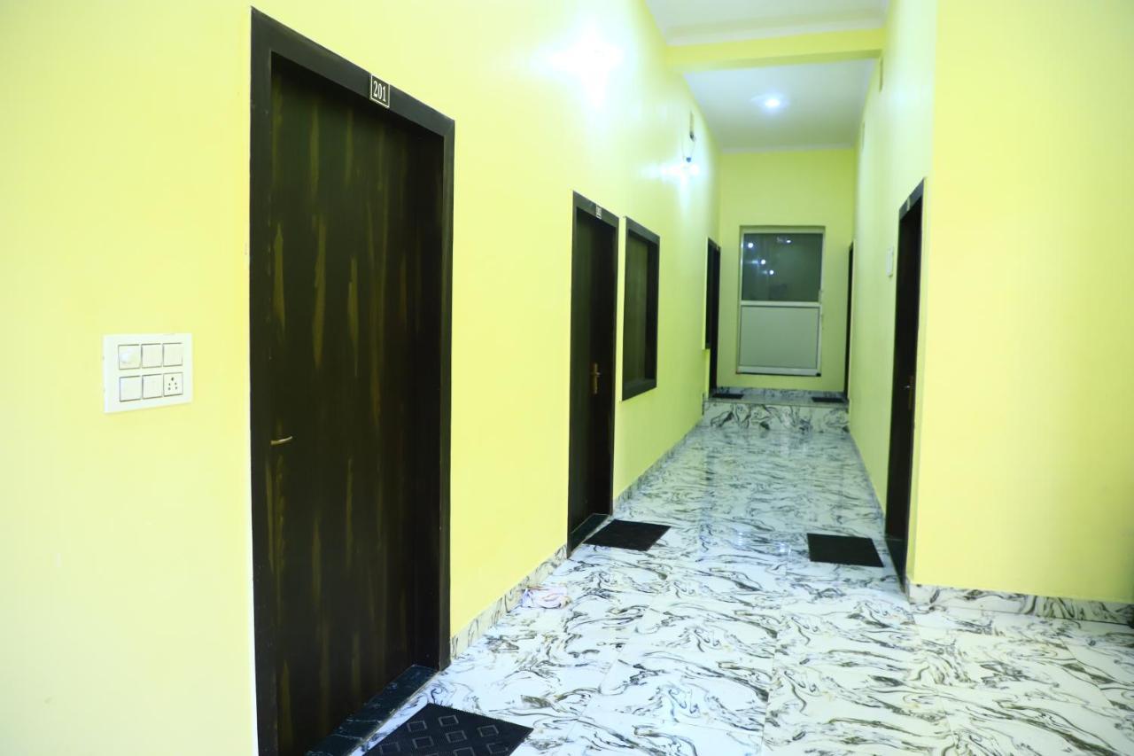 Shivraj Homestay มถุรา ภายนอก รูปภาพ
