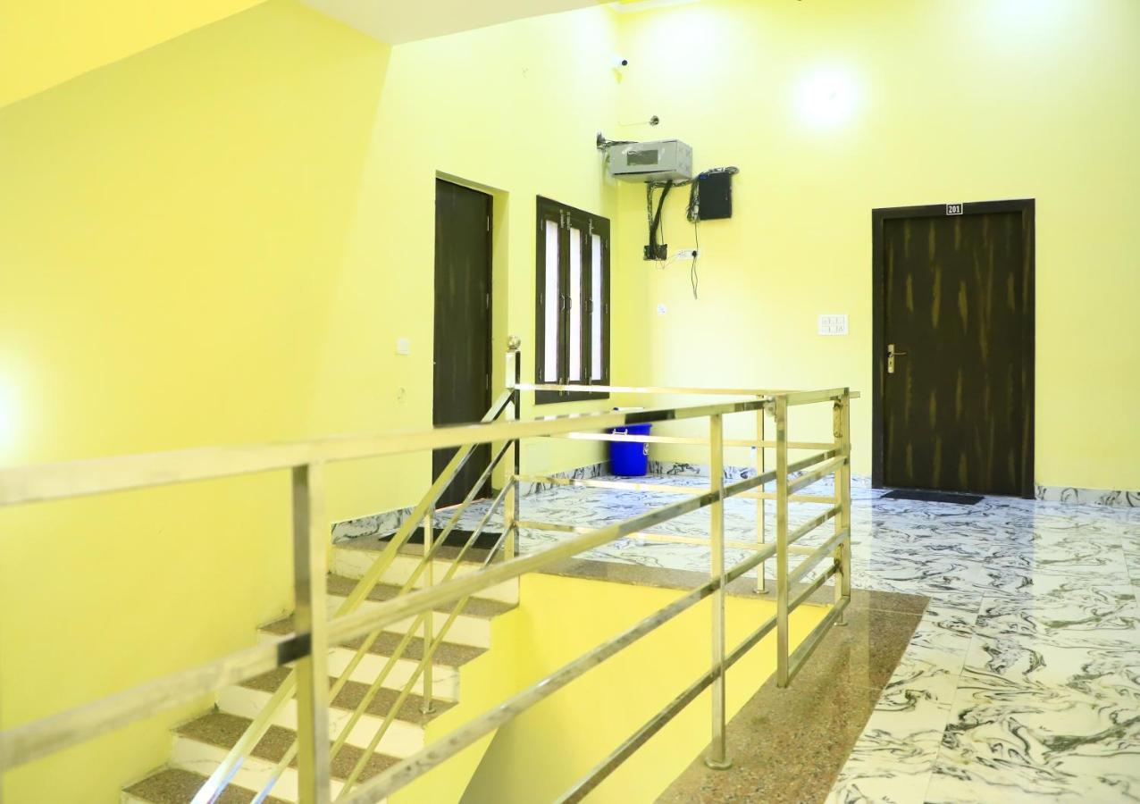 Shivraj Homestay มถุรา ภายนอก รูปภาพ